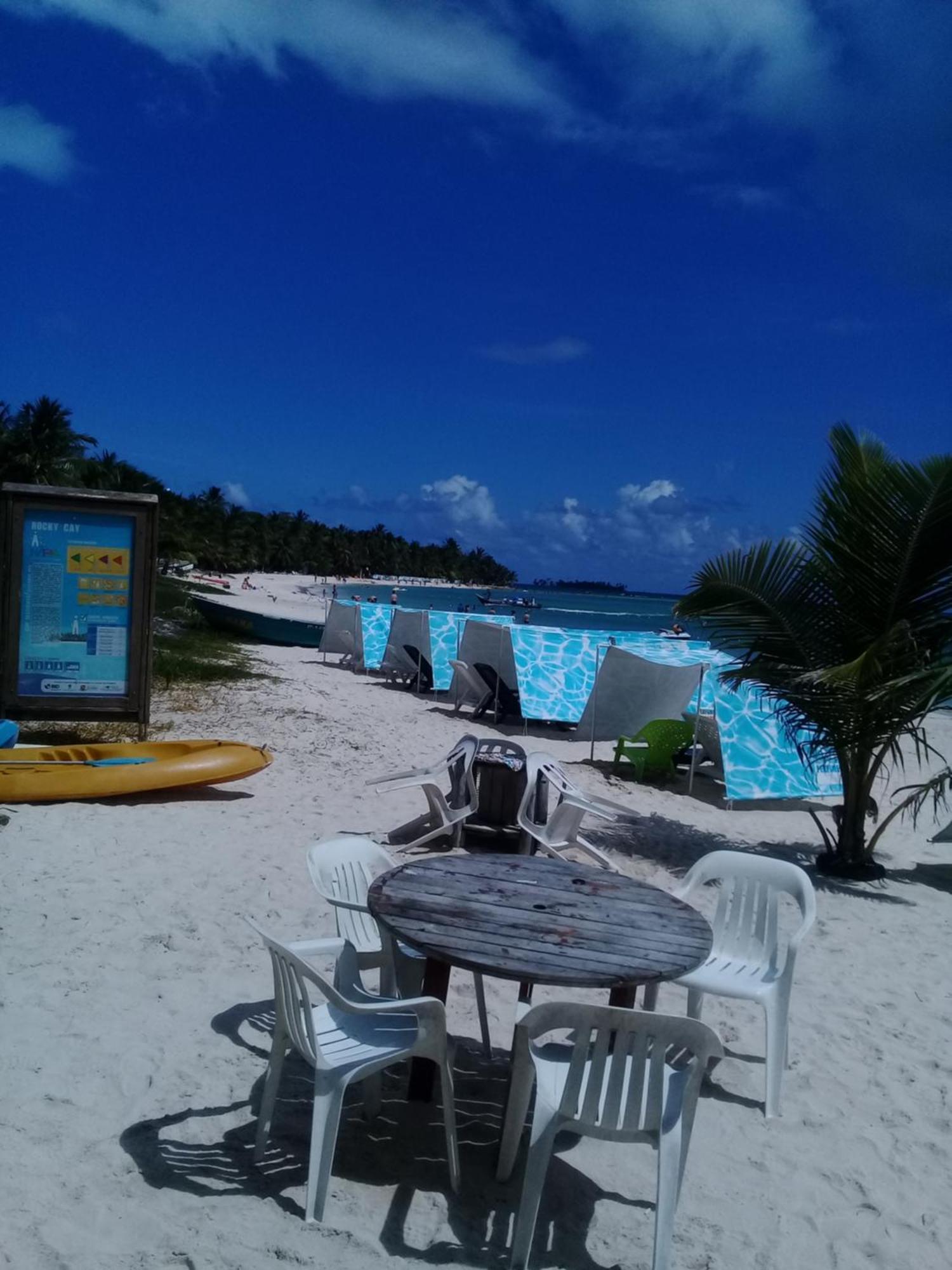 Victoria'S Gennie Bay Village Hostal San Andrés エクステリア 写真