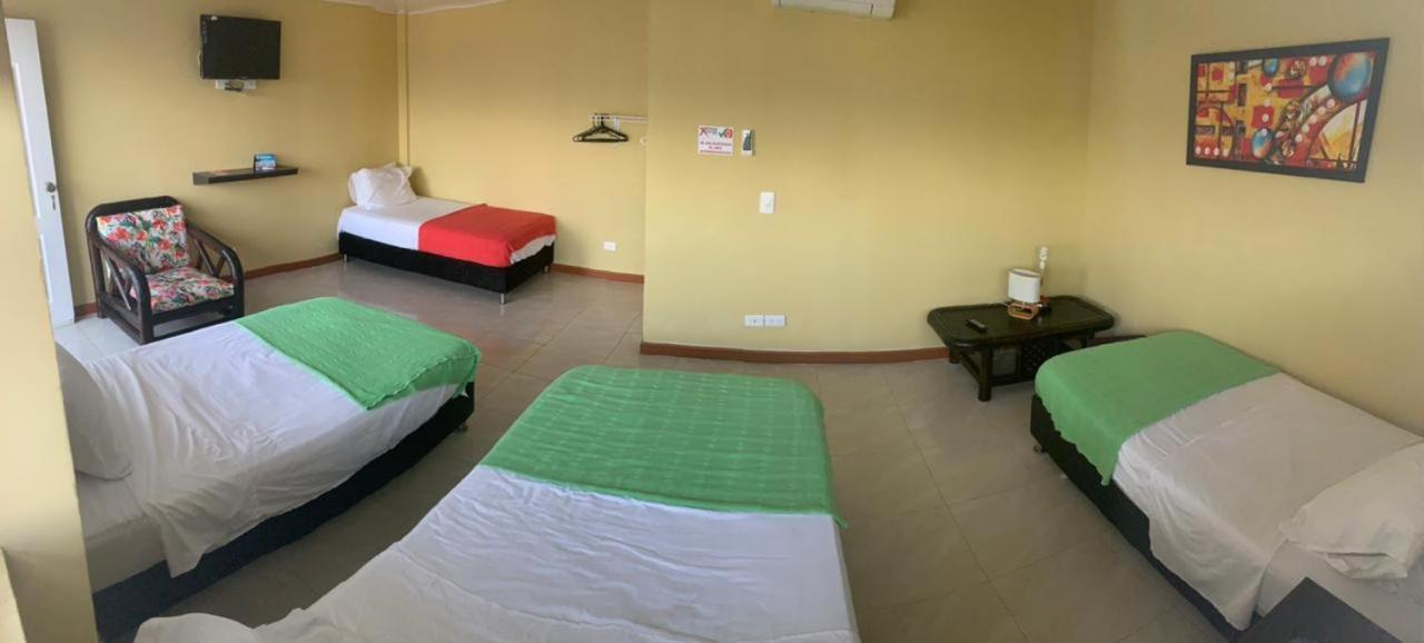 Victoria'S Gennie Bay Village Hostal San Andrés エクステリア 写真