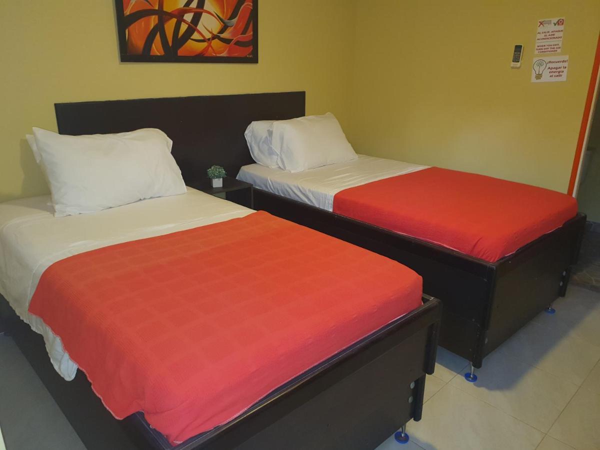 Victoria'S Gennie Bay Village Hostal San Andrés エクステリア 写真
